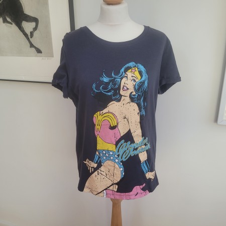 Charcoal Wonder Woman Tee